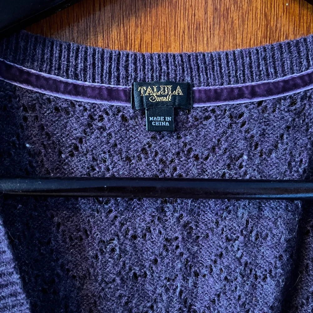Vintage talula by Aritzia 100%lambswool sweater vest . - Picture 2 of 3